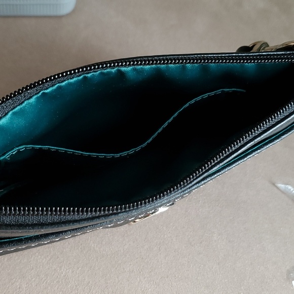 Coach - Leather clutch bag with strap. Colour: Black - Picture 6 of 9